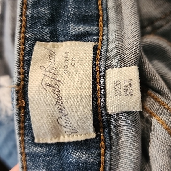 High Rise Midi Shorts - Picture 4 of 4